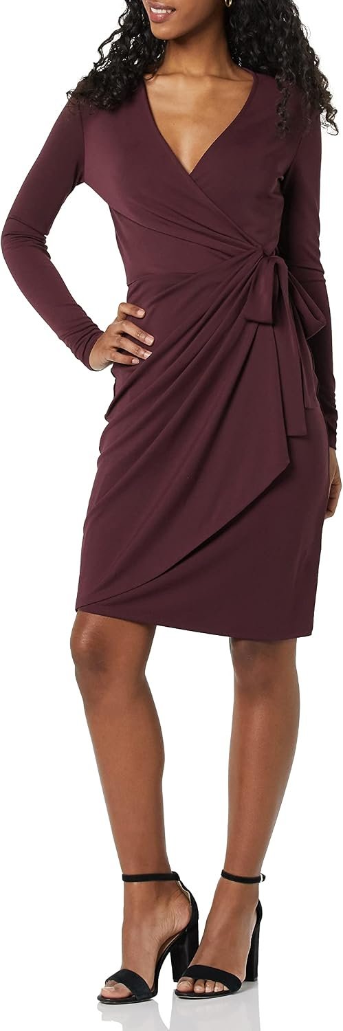 Amazon Essentials Women’s Long Sleeve Classic Wrap Dress, V Neck, Pleated, Midweight Fabric (Available in Plus Size)