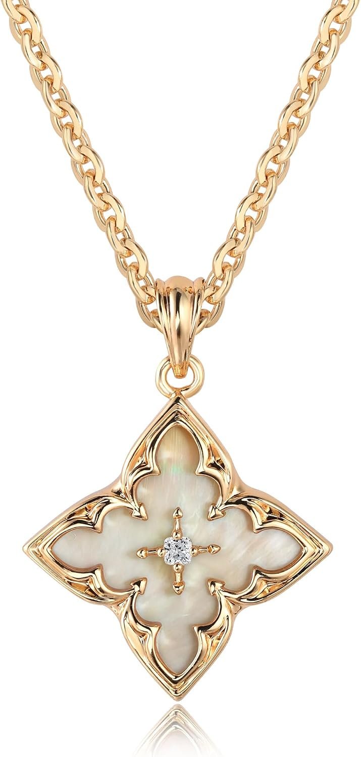 Gold Necklace for Women Charm Clover Pendant Gold Statement Necklaces